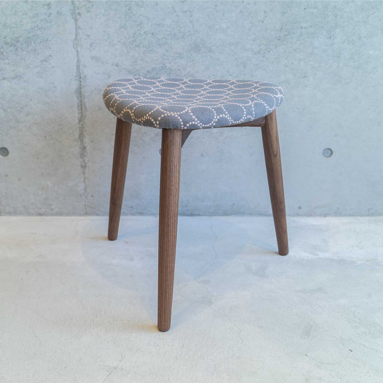 hozuki stool / 別注 tamborineモデル