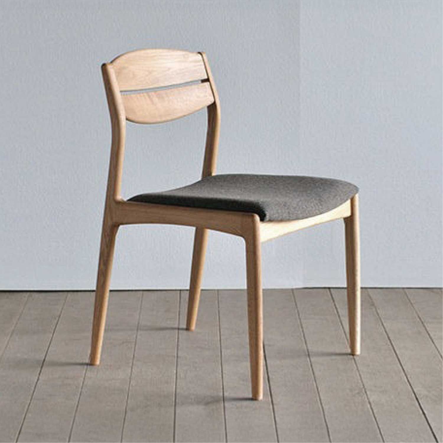 ユーロ アームレスチェア | 布座